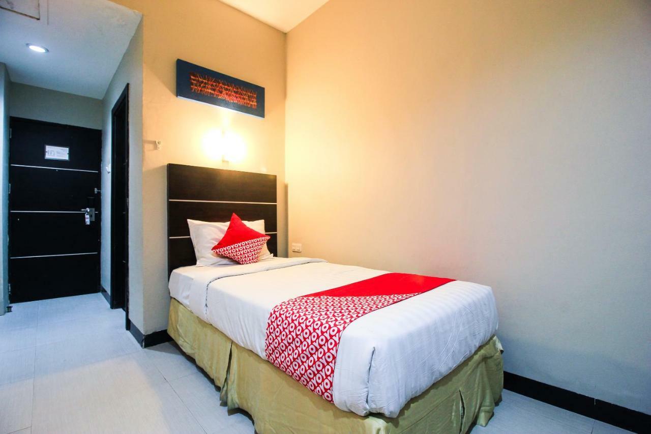 Aston Pekanbaru City Hotel Kültér fotó